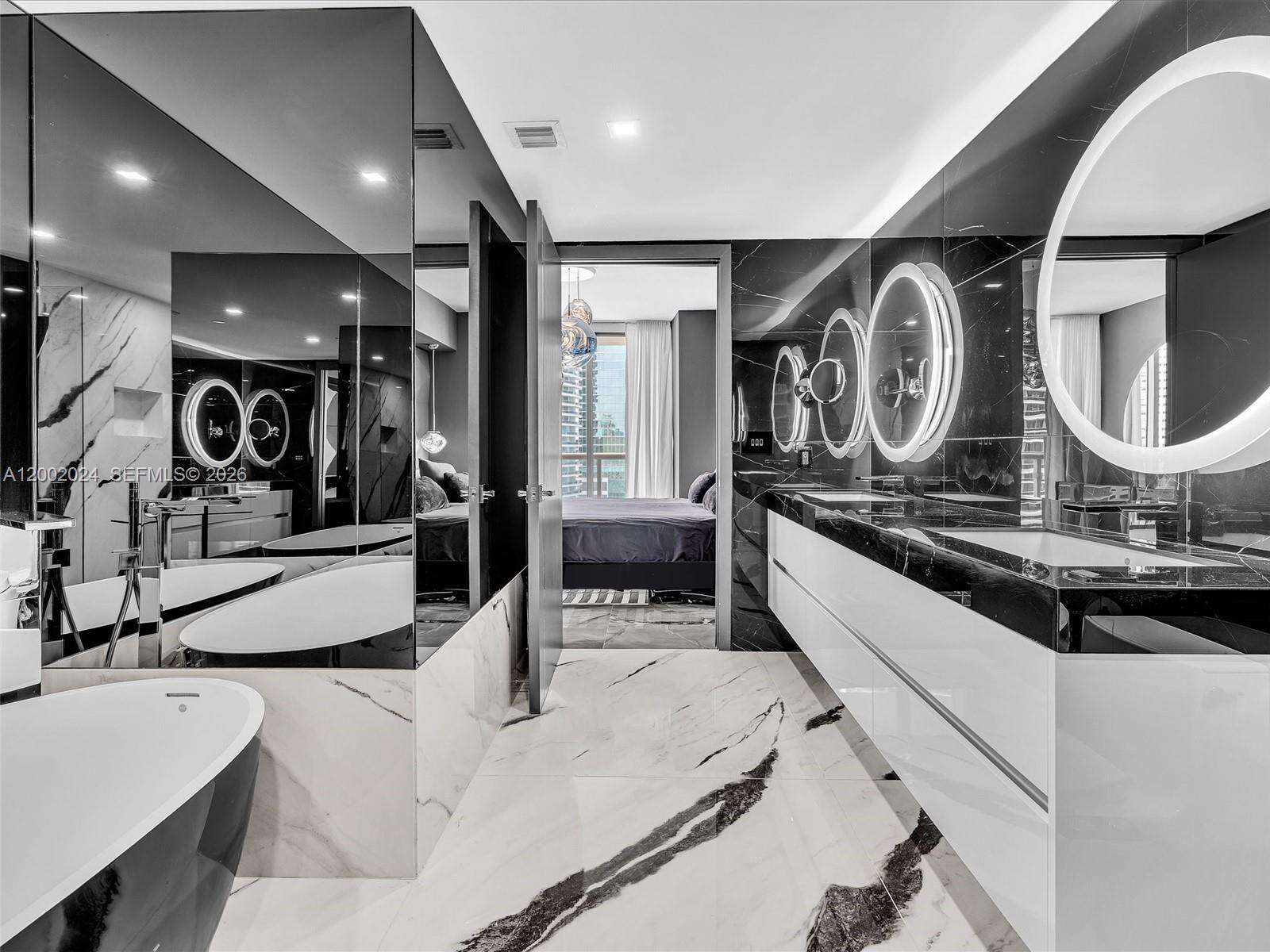 ICONBRICKELL CONDO NO 1 - 475 Brickell Ave, Miami, FL 33131 | Picture 29