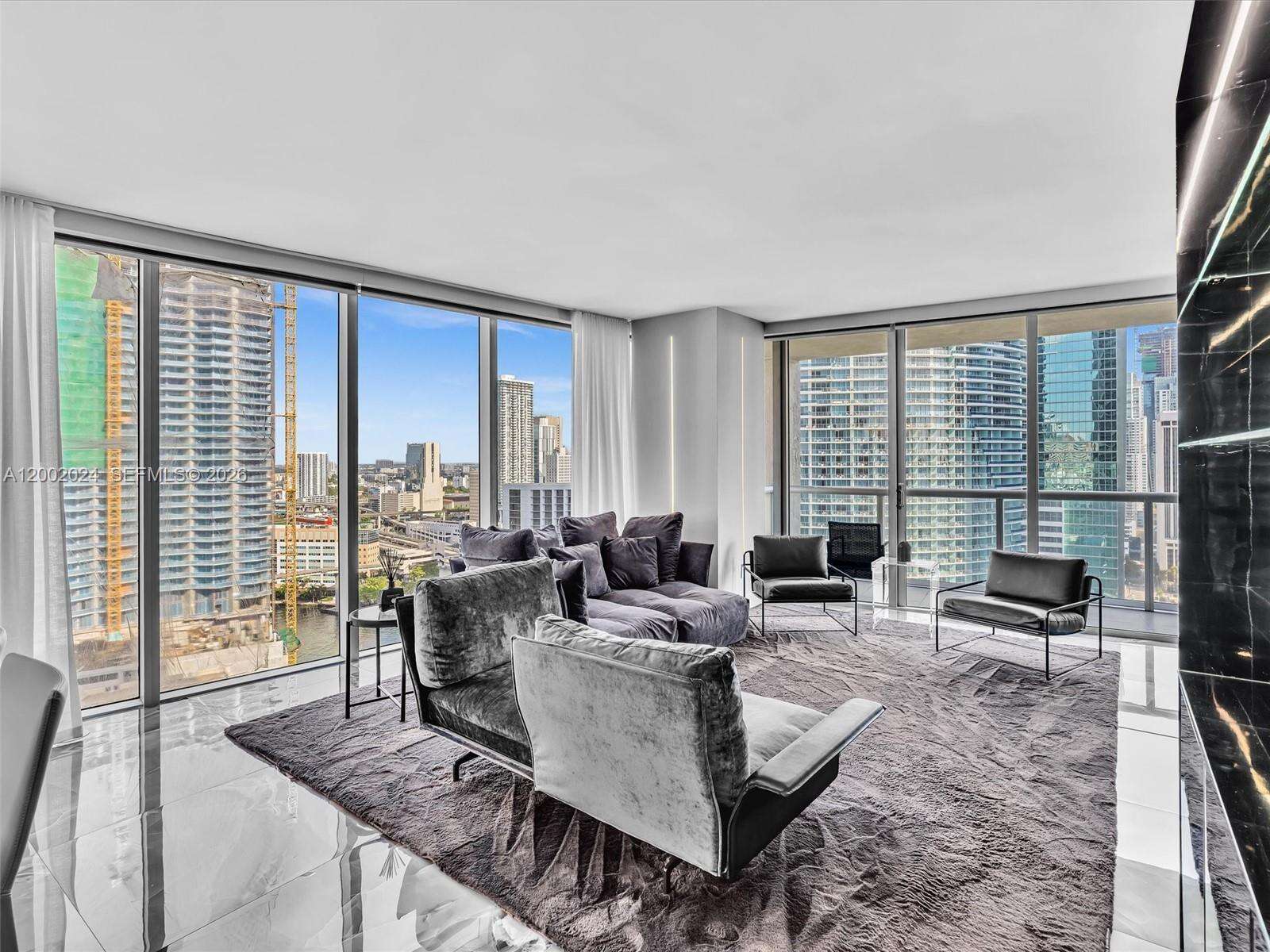 ICONBRICKELL CONDO NO 1 - 475 Brickell Ave, Miami, FL 33131 | Picture 8