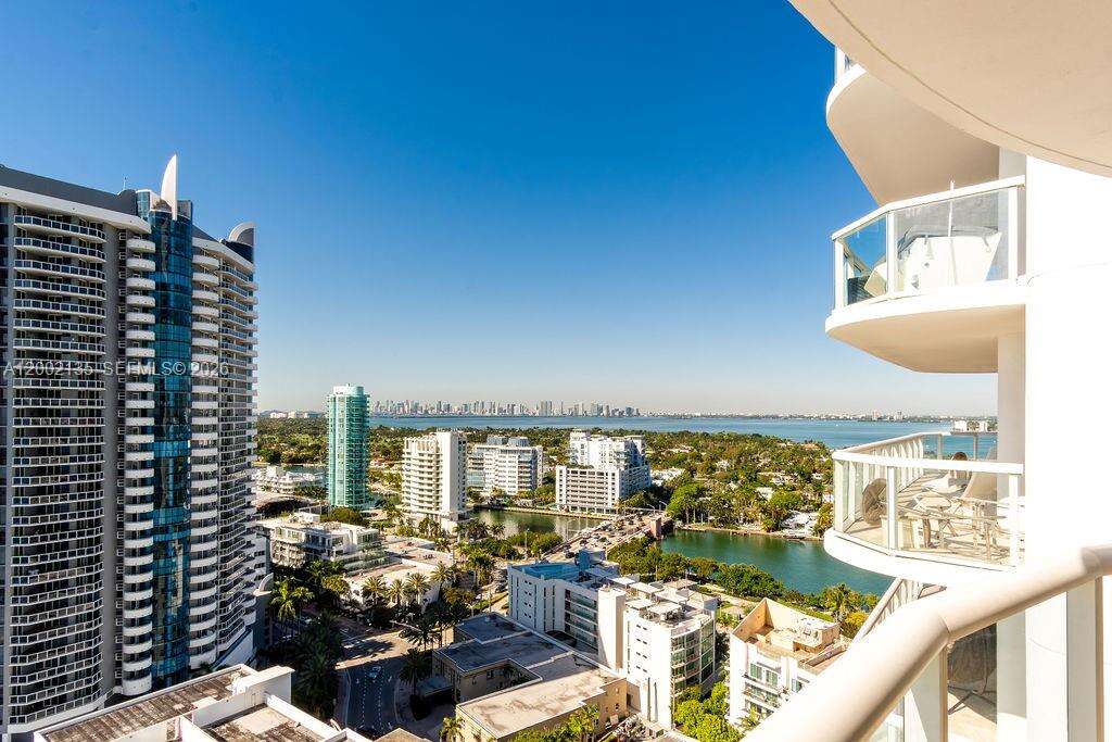 Akoya at Miami Beach, FL 33141 - For Sale photo 11