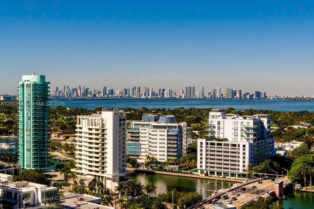 Akoya at Miami Beach, FL 33141 - For Sale photo 12