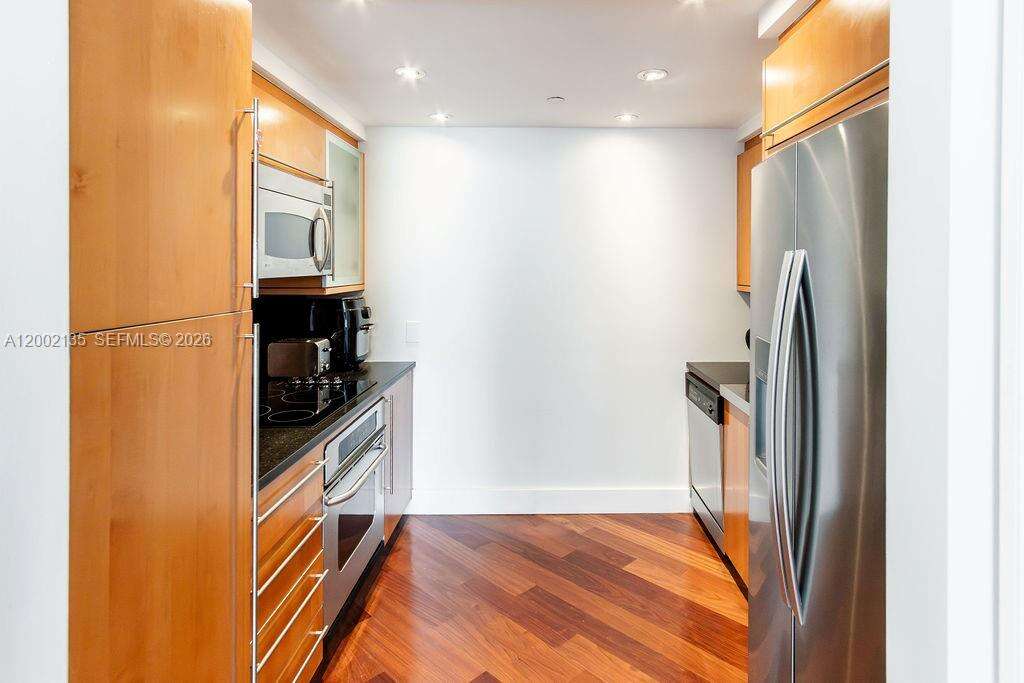 Akoya at Miami Beach, FL 33141 - For Sale photo 16