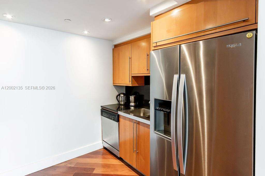Akoya at Miami Beach, FL 33141 - For Sale photo 18