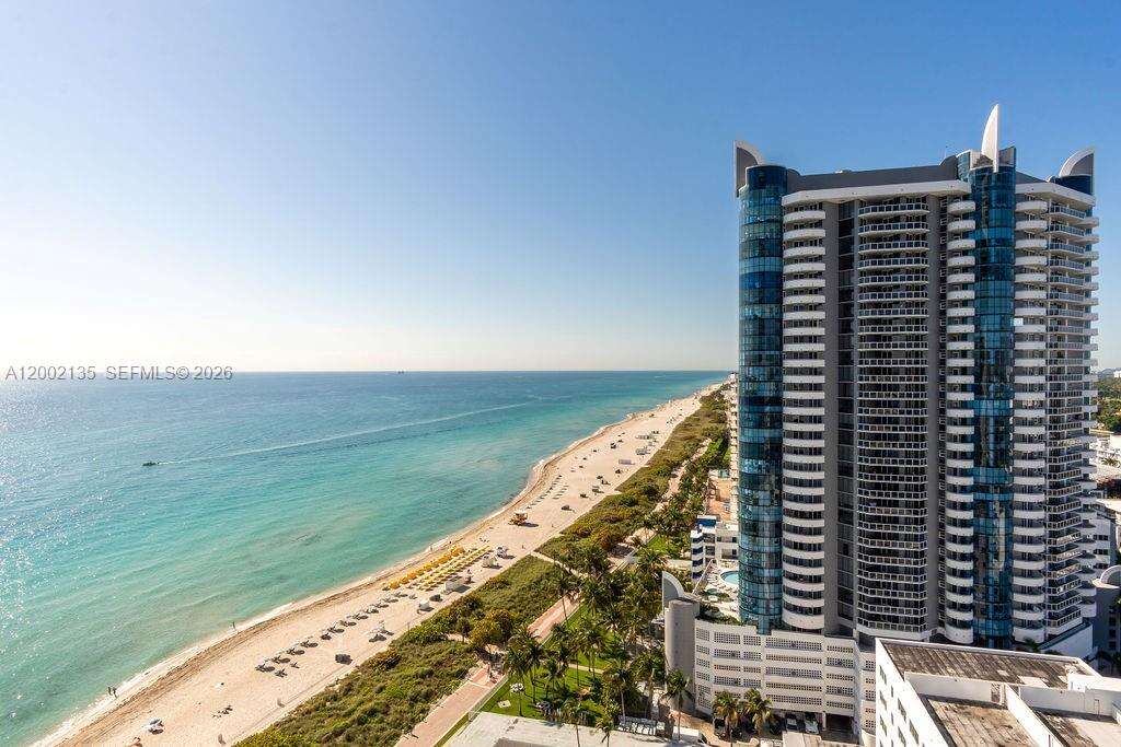 Akoya at Miami Beach, FL 33141 - For Sale photo 21