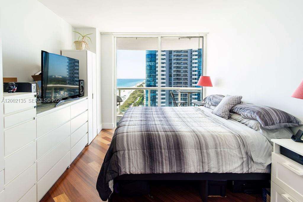 Akoya at Miami Beach, FL 33141 - For Sale photo 24