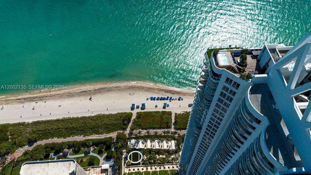 Akoya at Miami Beach, FL 33141 - For Sale photo 5