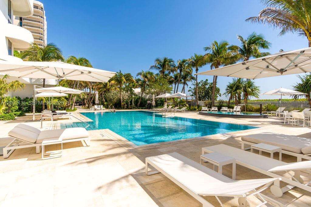Akoya at Miami Beach, FL 33141 - For Sale photo 43
