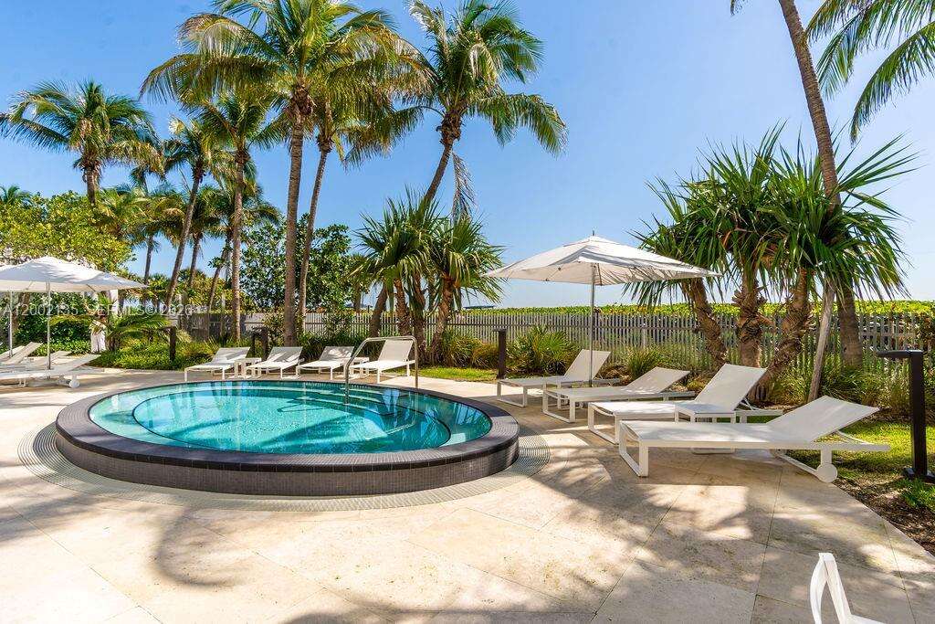 Akoya at Miami Beach, FL 33141 - For Sale photo 45