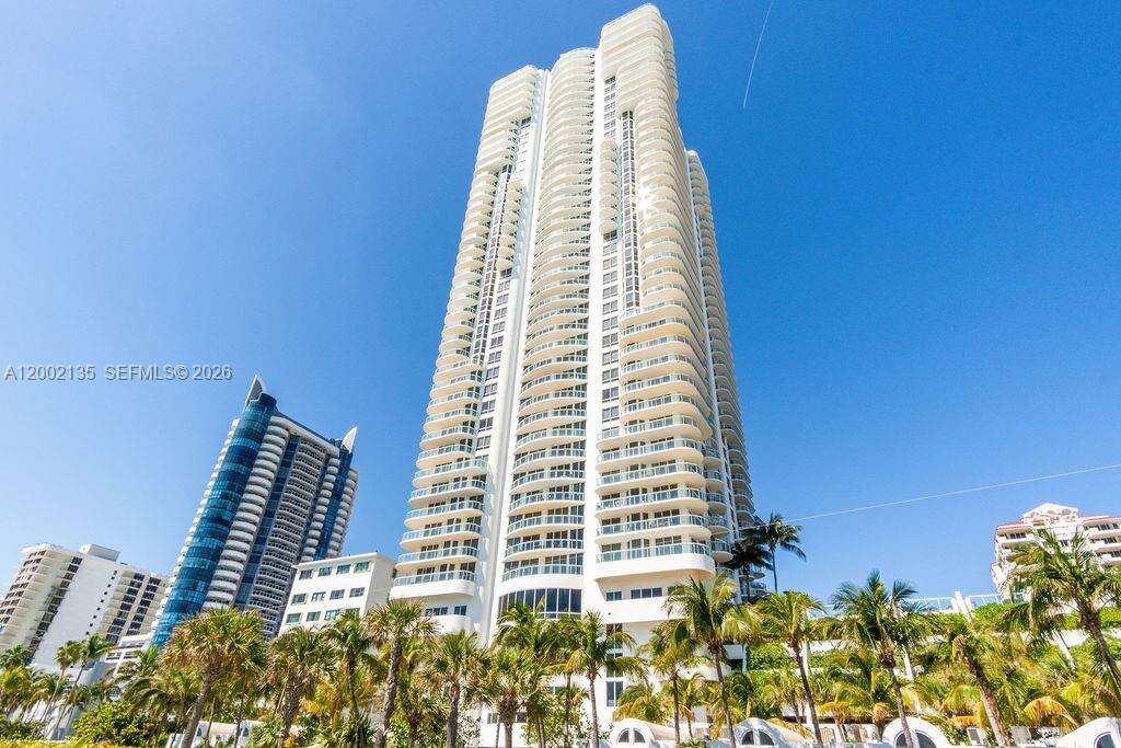 Akoya at Miami Beach, FL 33141 - For Sale photo 49