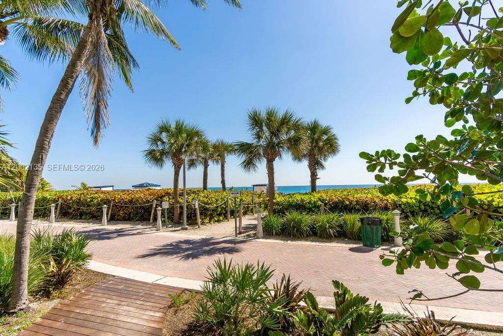 Akoya at Miami Beach, FL 33141 - For Sale photo 50