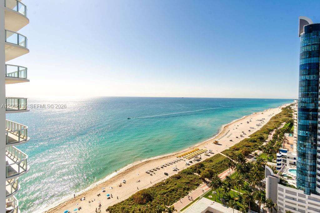 Akoya at Miami Beach, FL 33141 - For Sale photo 10