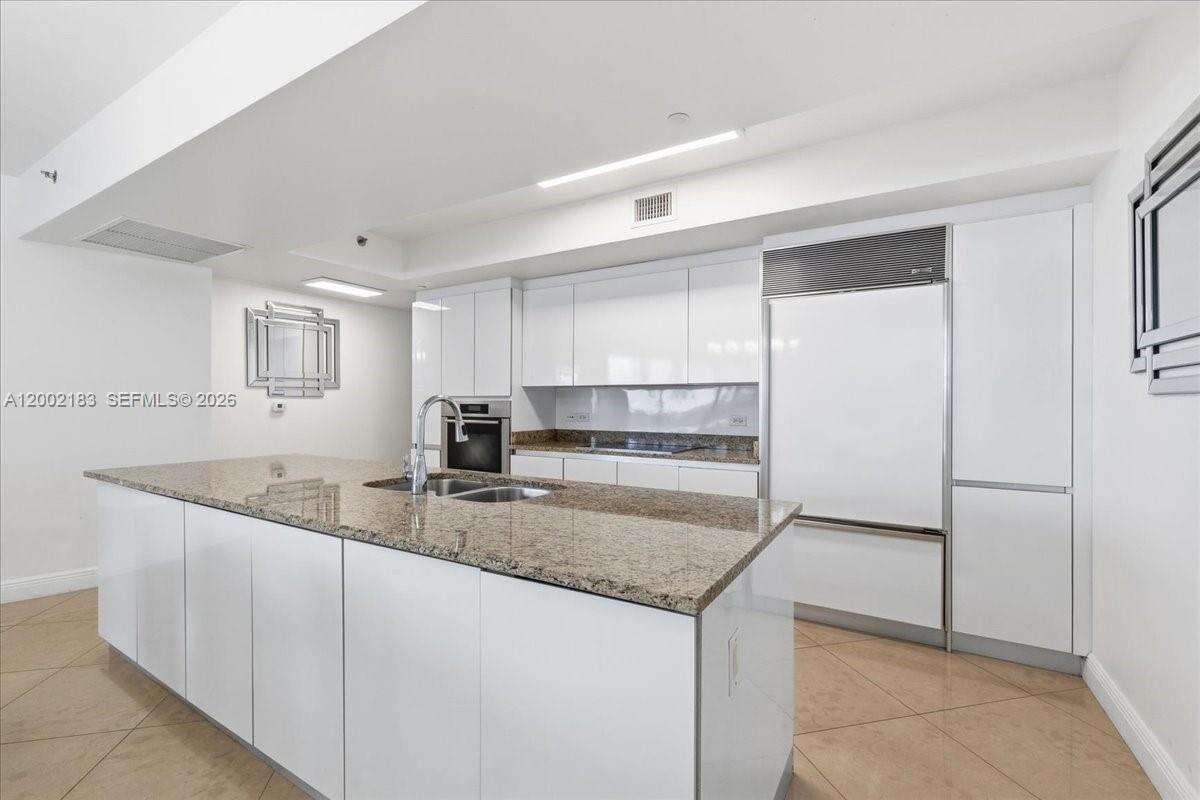 Ocean Four at 17201 Collins Ave, Sunny Isles Beach, FL 33160 - For Sale photo 11