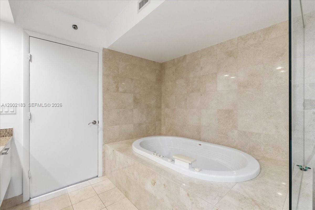 Ocean Four at 17201 Collins Ave, Sunny Isles Beach, FL 33160 - For Sale photo 24