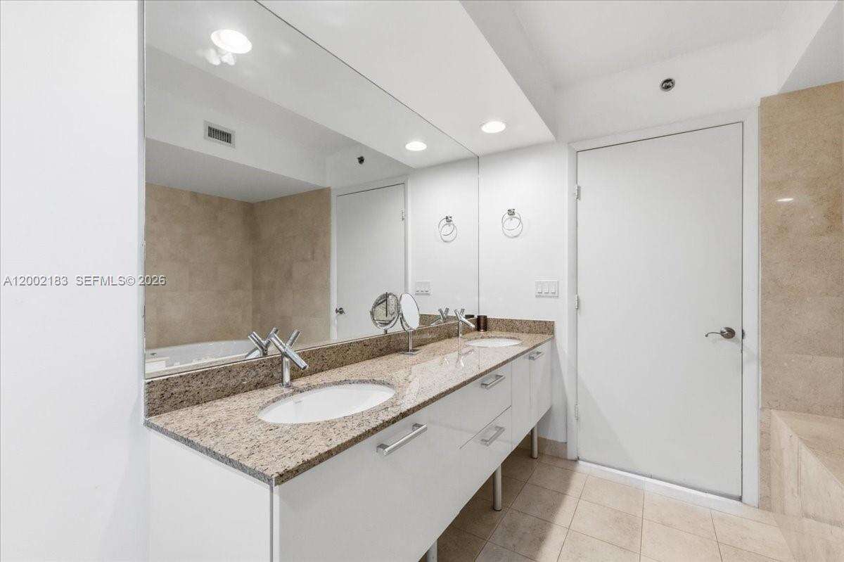 Ocean Four at 17201 Collins Ave, Sunny Isles Beach, FL 33160 - For Sale photo 25