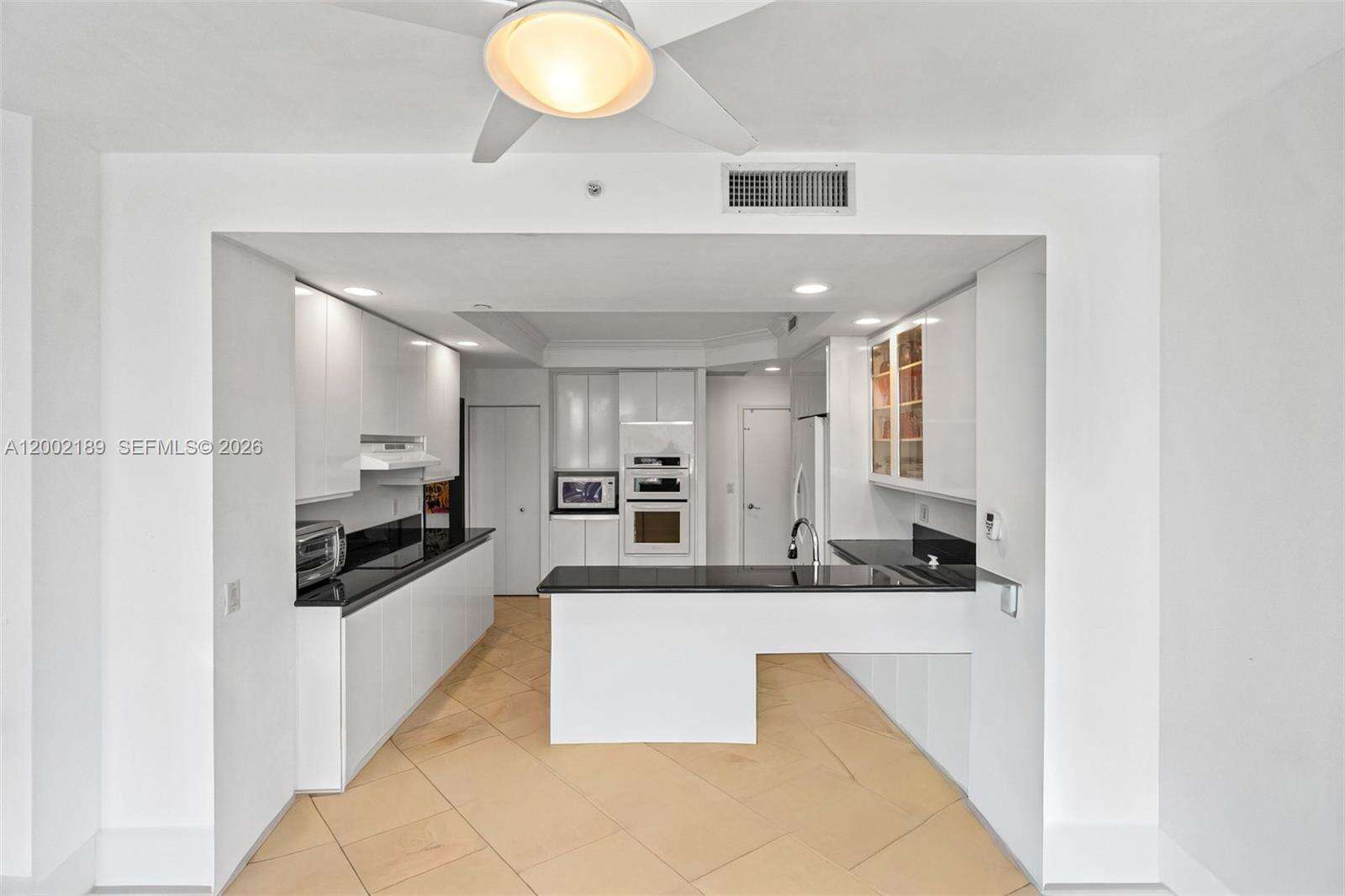 Atlantic 3 at 21050 Point Pl, Aventura, FL 33180 - For Sale photo 12