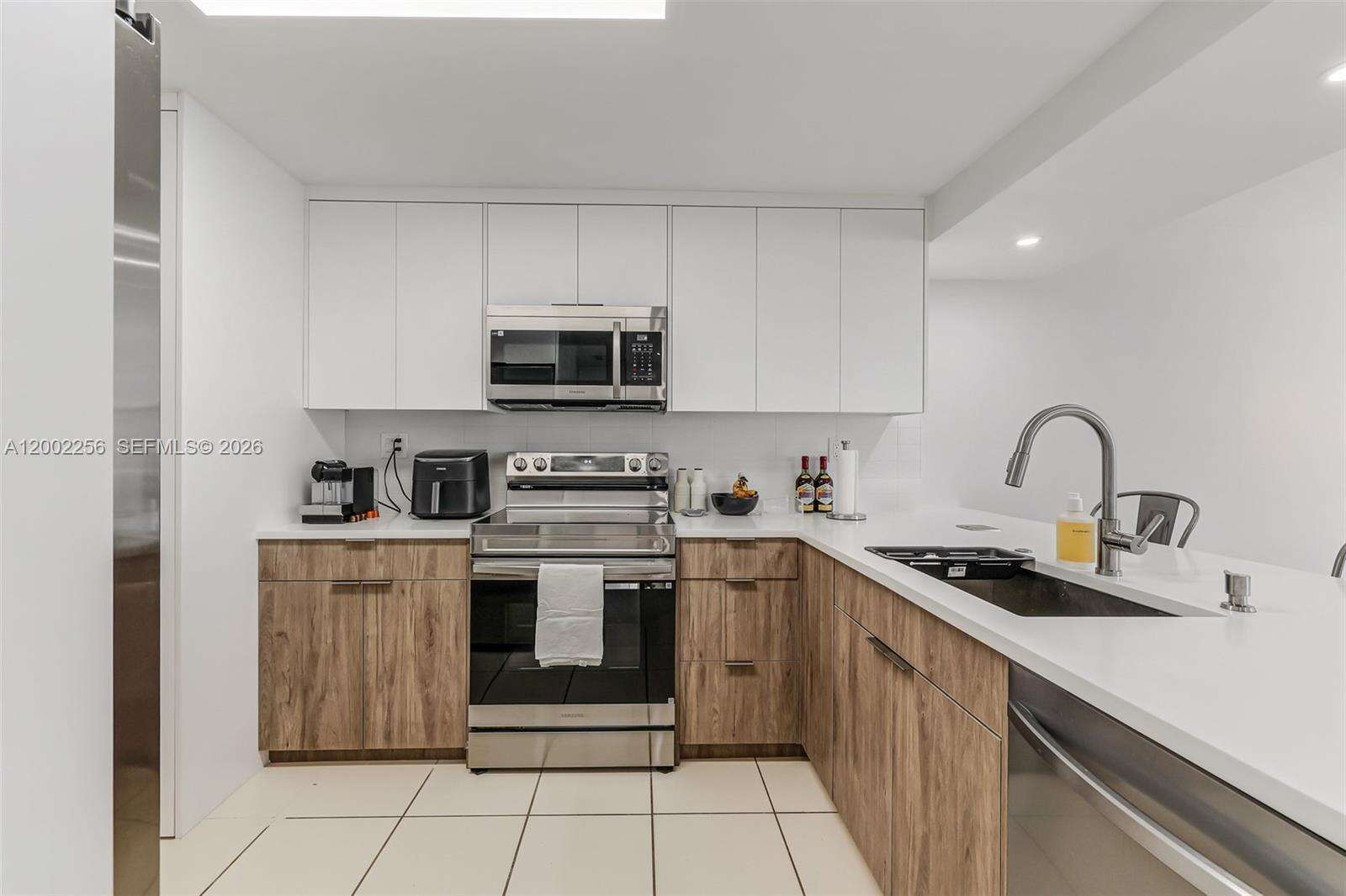 Brickell Place 2 at 1915 Brickell Ave, Miami, FL 33129 - For Sale photo 11