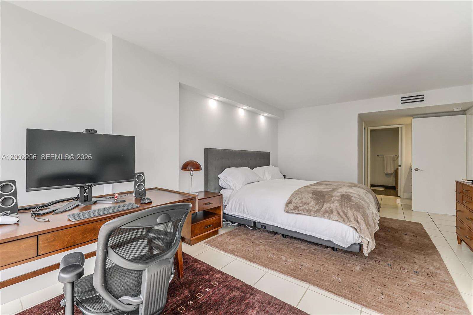 Brickell Place 2 at 1915 Brickell Ave, Miami, FL 33129 - For Sale photo 31