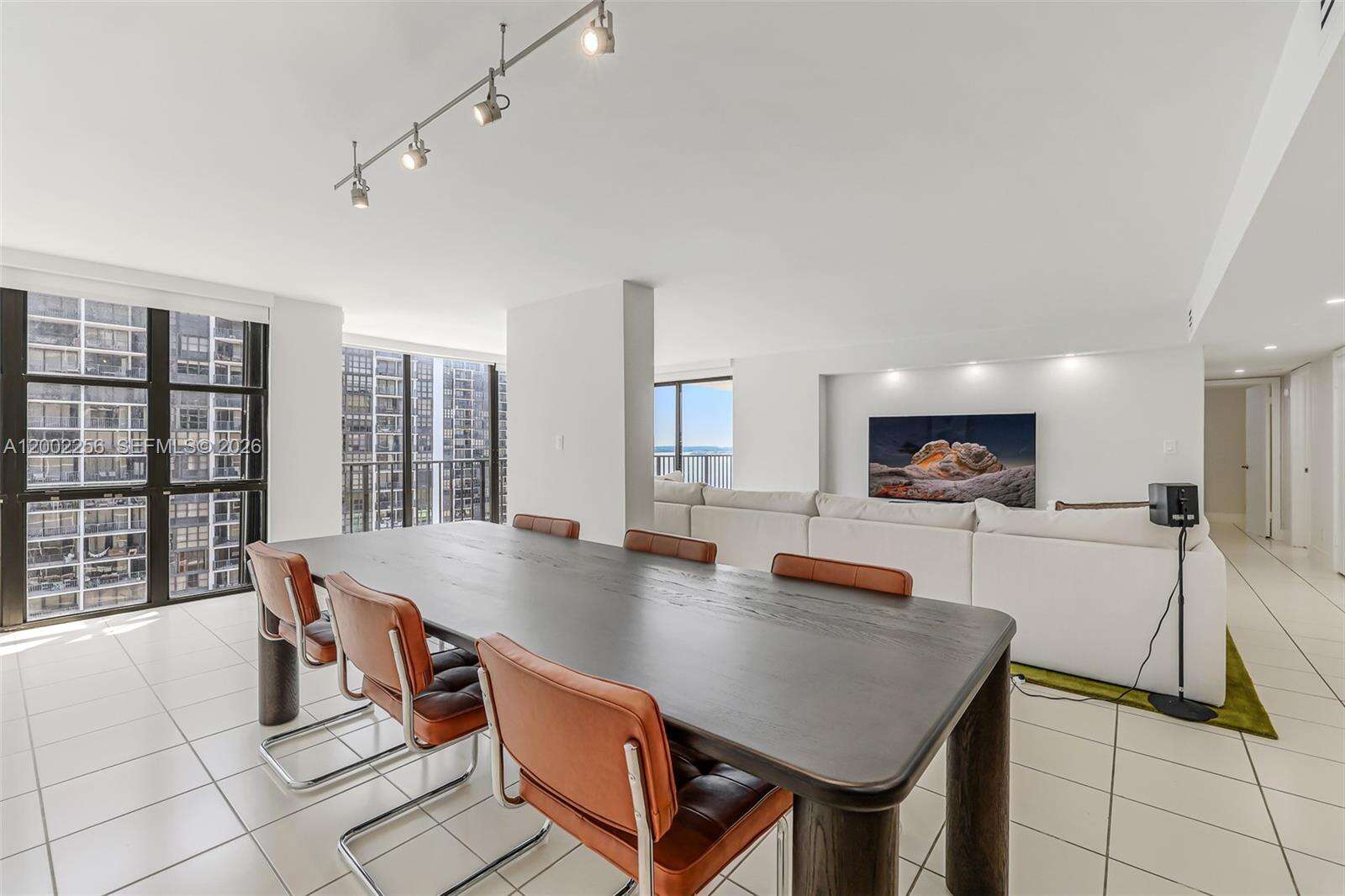 Brickell Place 2 at 1915 Brickell Ave, Miami, FL 33129 - For Sale photo 6
