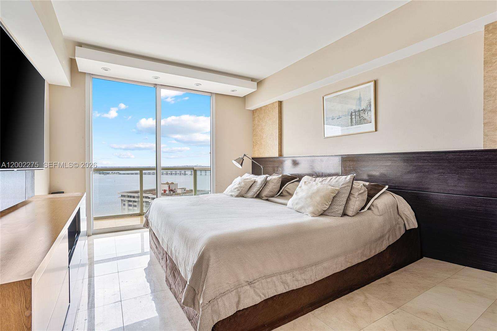 Emerald At Brickell at 218 14 St, Miami, FL 33131 - For Sale photo 12