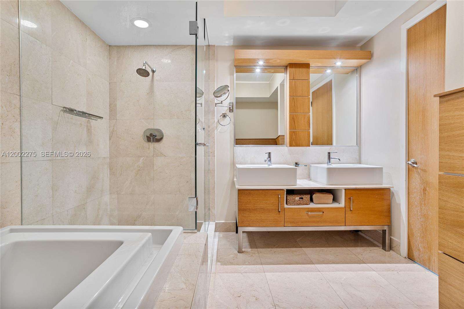 Emerald At Brickell at 218 14 St, Miami, FL 33131 - For Sale photo 16