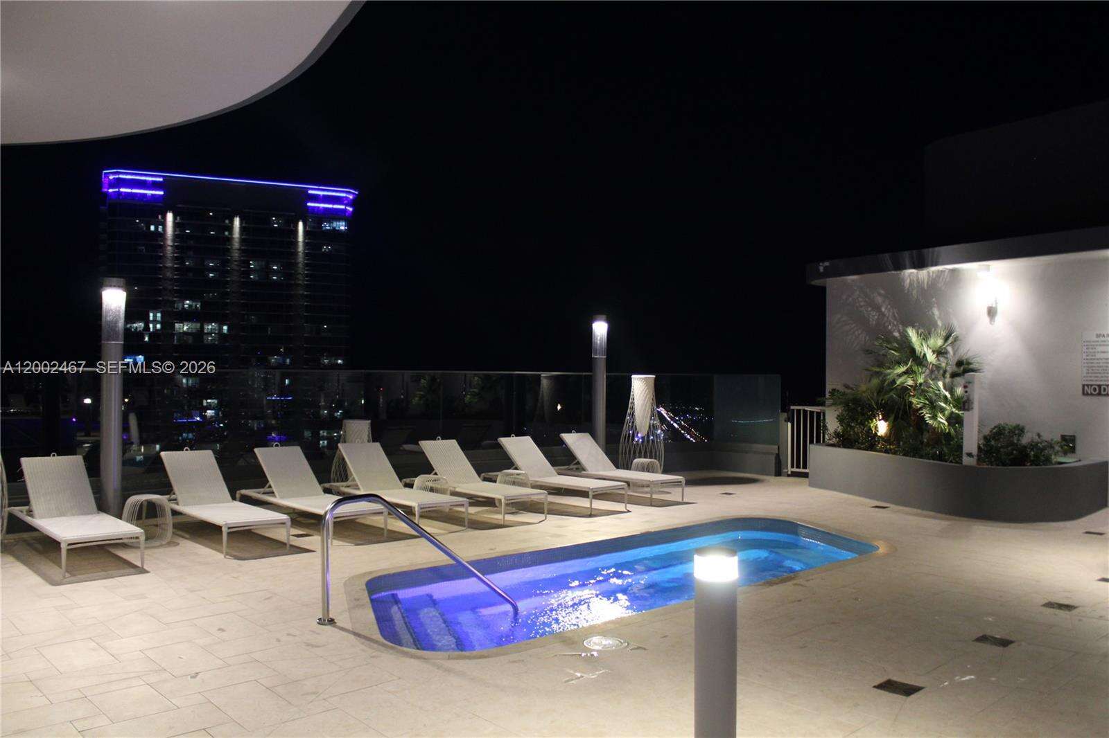 Brickell Flatiron at 1000 Brickell Plz, Miami, FL 33131 - For Sale photo 15
