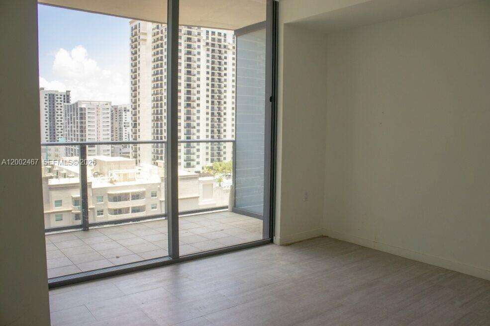 Brickell Flatiron at 1000 Brickell Plz, Miami, FL 33131 - For Sale photo 6