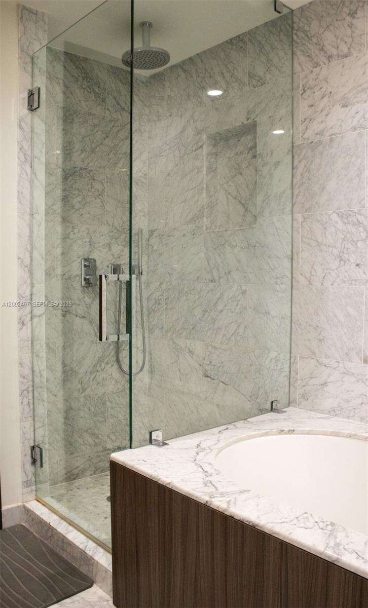 Brickell Flatiron at 1000 Brickell Plz, Miami, FL 33131 - For Sale photo 8