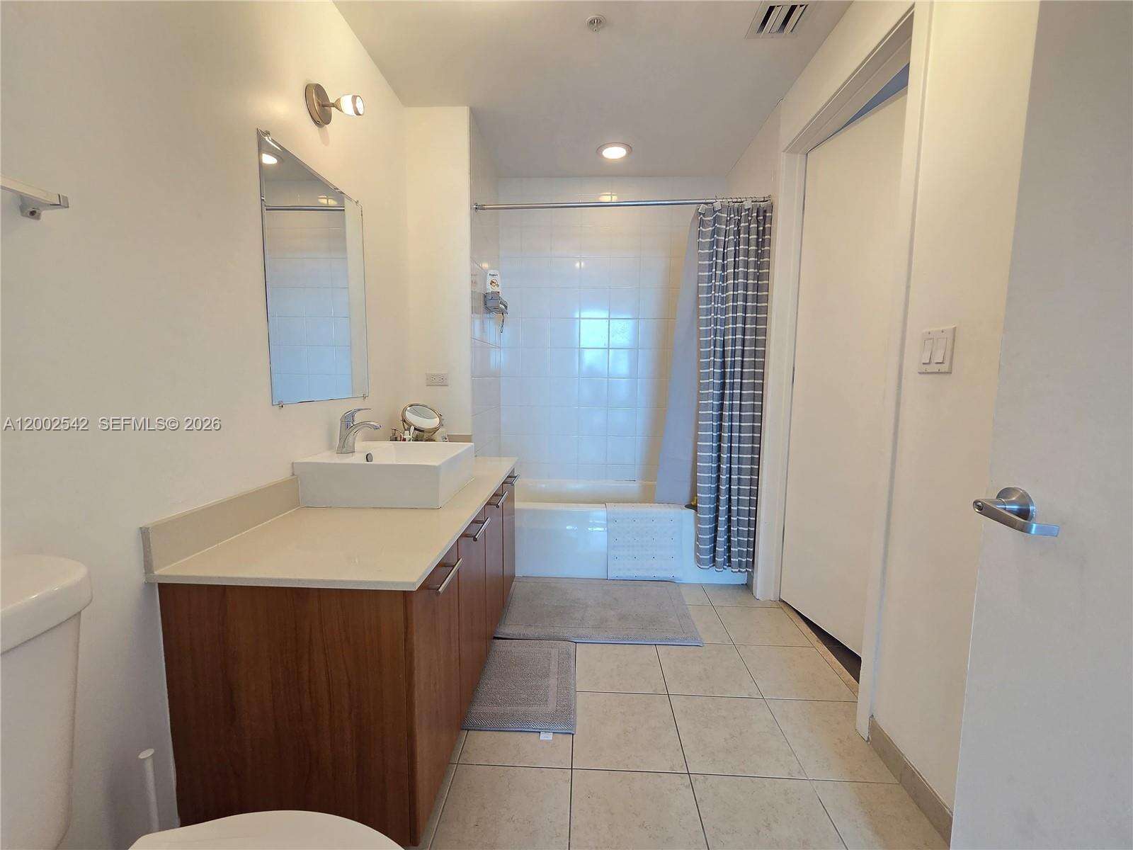 Four Midtown at 3301 1 Ave, Miami, FL 33137 - For Sale photo 11
