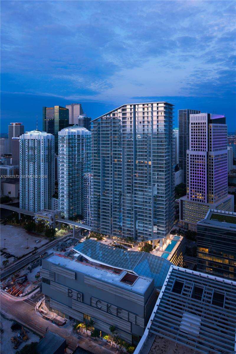 Reach Brickell at 68 6 St, Miami, FL 33131 - For Sale photo 39