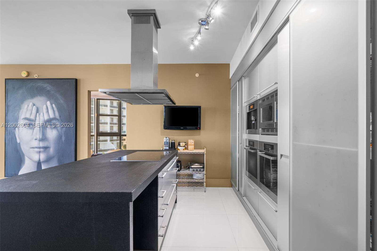 TRUMP ROYALE - 18201 Collins Ave, Sunny Isles Beach, FL 33160 | Picture 4