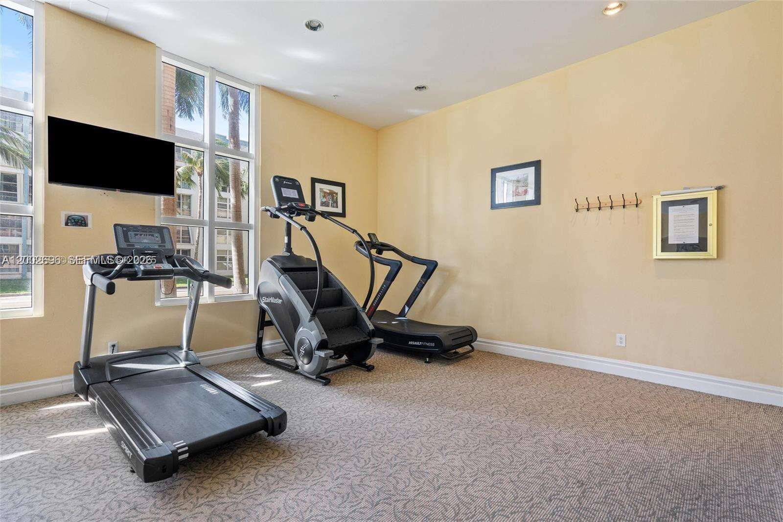 King David at 17555 Atlantic Blvd, Sunny Isles Beach, FL 33160 - For Sale photo 28