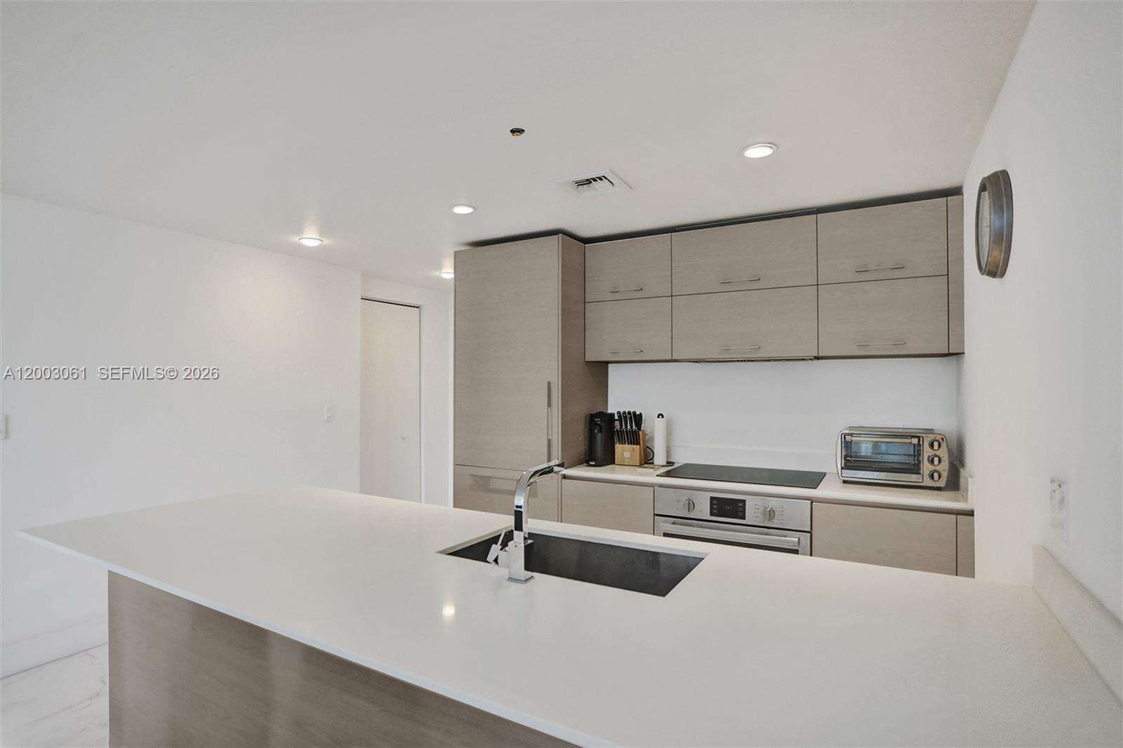 Sls Brickell at 1300 Miami Ave, Miami, FL 33130 - For Sale photo 35