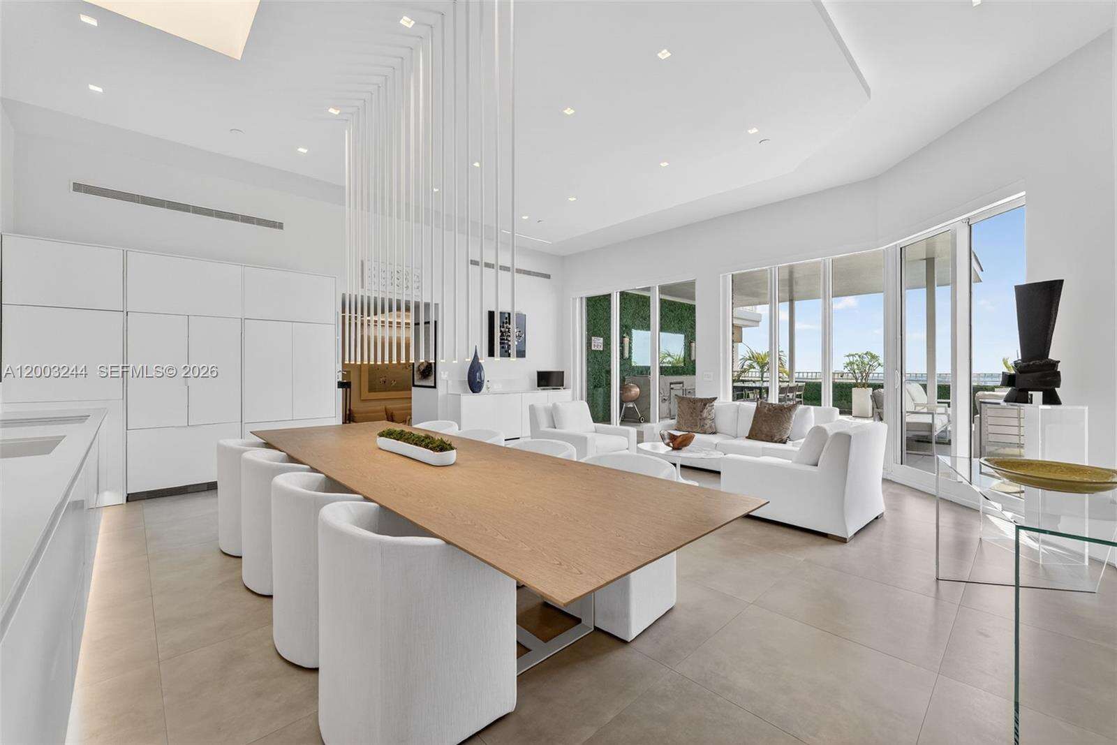 COURTS BRICKELL KEY - 801 Brickell Key Blvd, Miami, FL 33131 | Picture 12