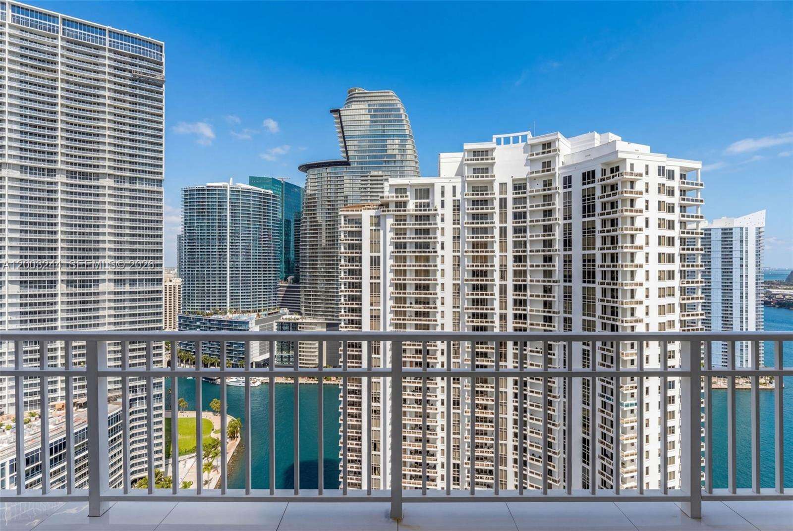 COURTS BRICKELL KEY - 801 Brickell Key Blvd, Miami, FL 33131 | Picture 39