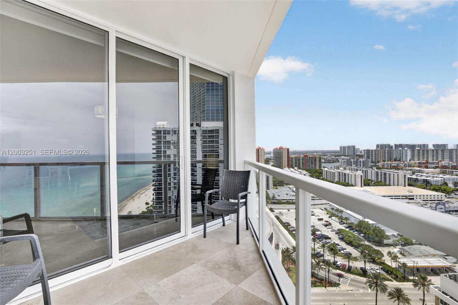 La Perla at 16699 Collins Ave, Sunny Isles Beach, FL 33160 - For Sale photo 23