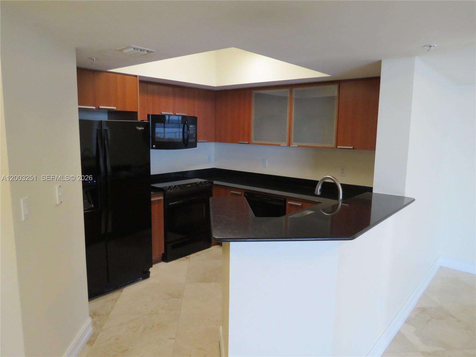 LA PERLA - 16699 Collins Ave, Sunny Isles Beach, FL 33160 | Picture 5
