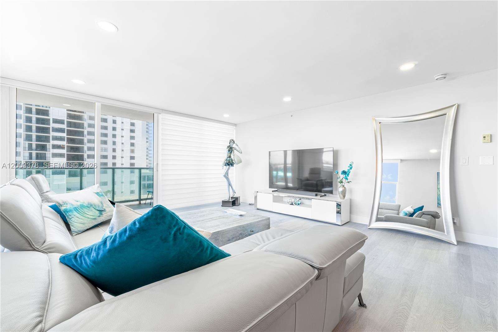 The Wave at 2501 Ocean Dr, Hollywood, FL 33019 - For Sale photo 4