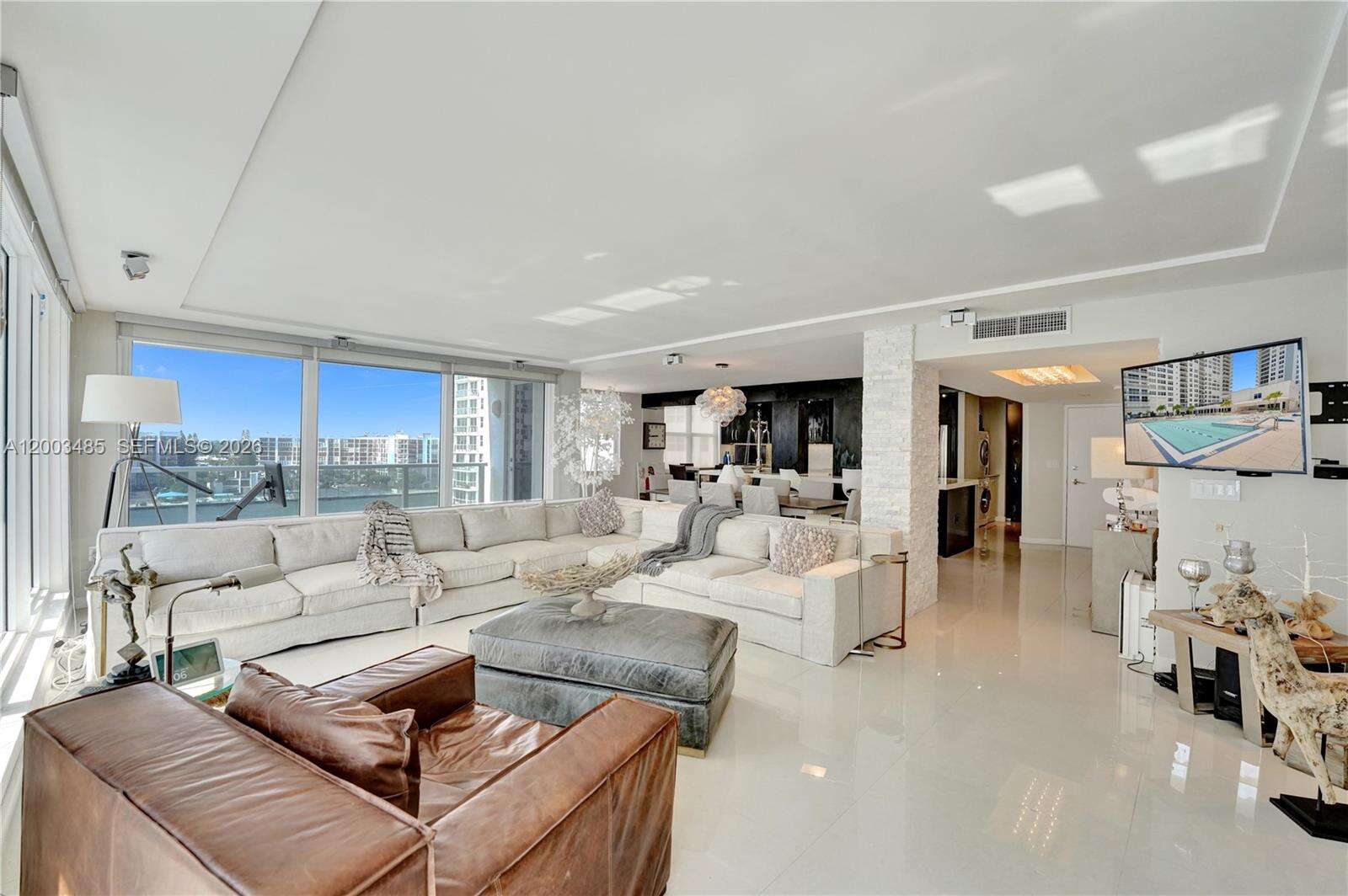 Aquarius at 2751 Ocean Dr, Hollywood, FL 33019 - For Sale photo 1