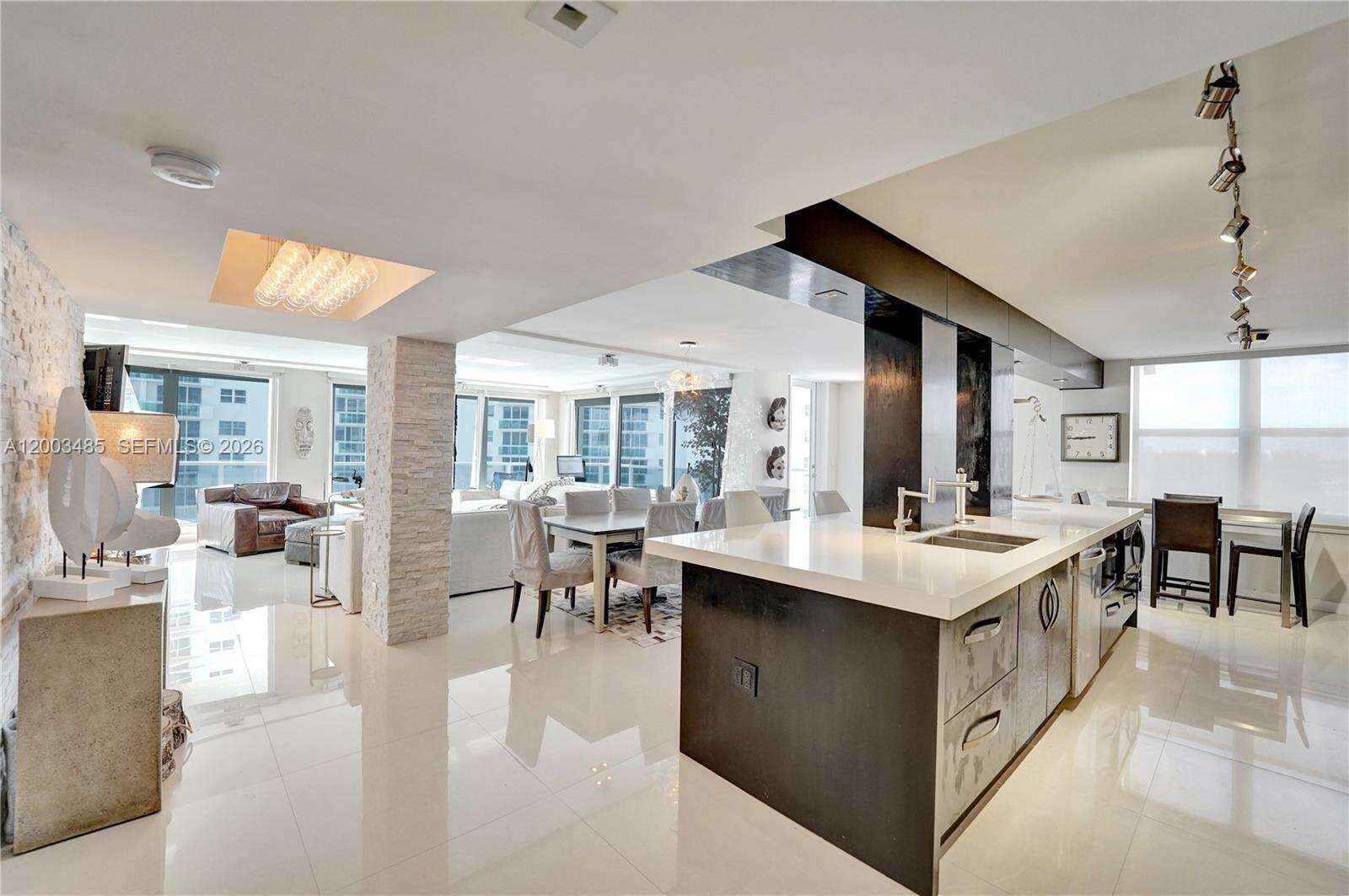 Aquarius at 2751 Ocean Dr, Hollywood, FL 33019 - For Sale photo 14