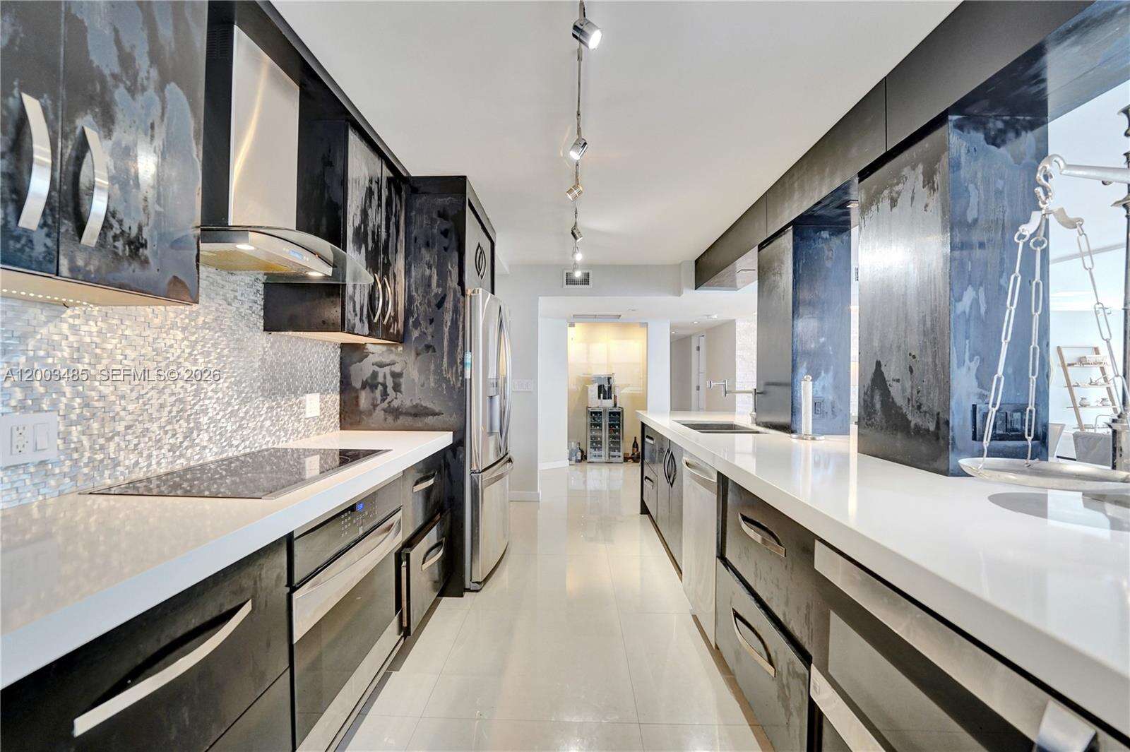 Aquarius at 2751 Ocean Dr, Hollywood, FL 33019 - For Sale photo 16