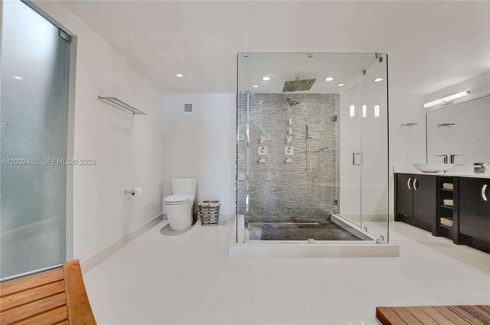 Aquarius at 2751 Ocean Dr, Hollywood, FL 33019 - For Sale photo 25