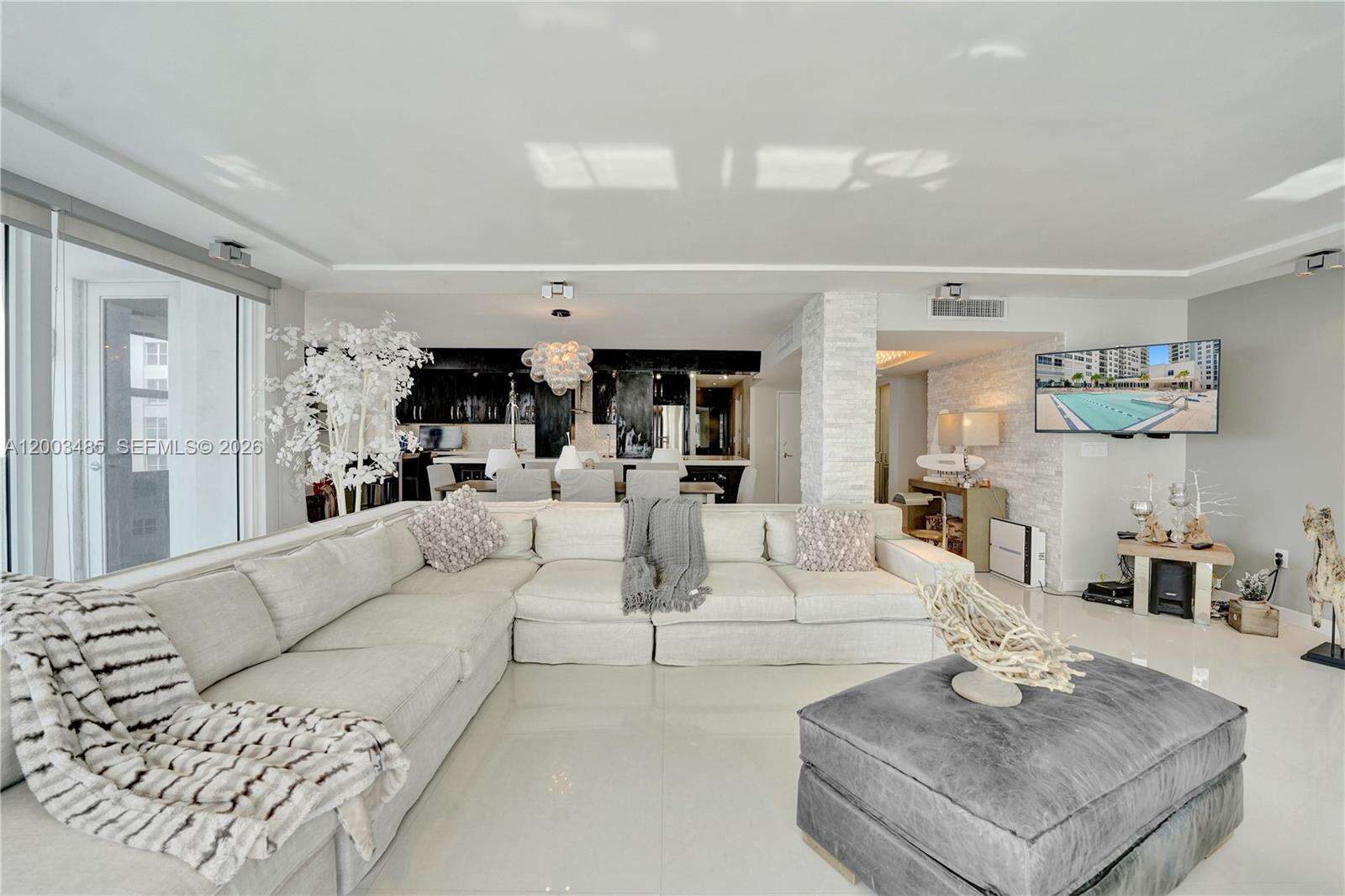 Aquarius at 2751 Ocean Dr, Hollywood, FL 33019 - For Sale photo 5