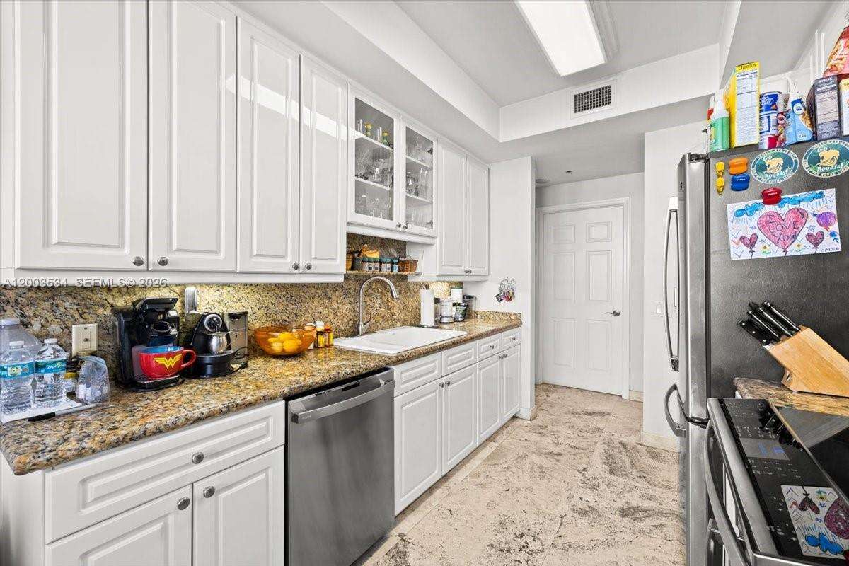 Two Tequesta Point at 808 Brickell Key Dr, Miami, FL 33131 - For Sale photo 14