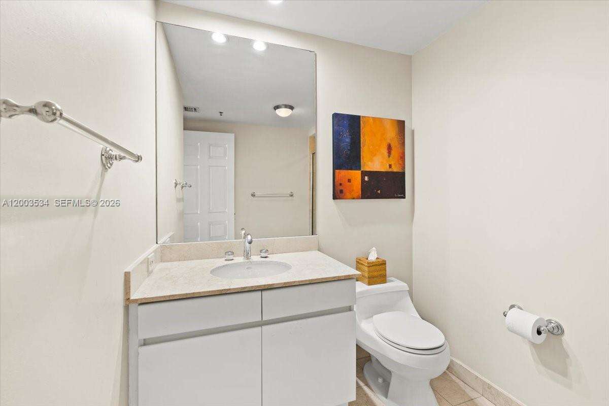 Two Tequesta Point at 808 Brickell Key Dr, Miami, FL 33131 - For Sale photo 23