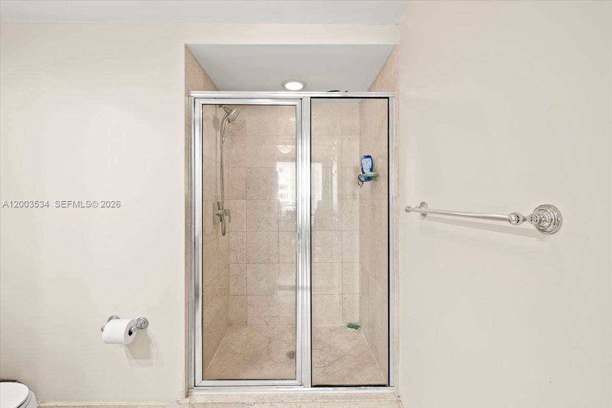 Two Tequesta Point at 808 Brickell Key Dr, Miami, FL 33131 - For Sale photo 24