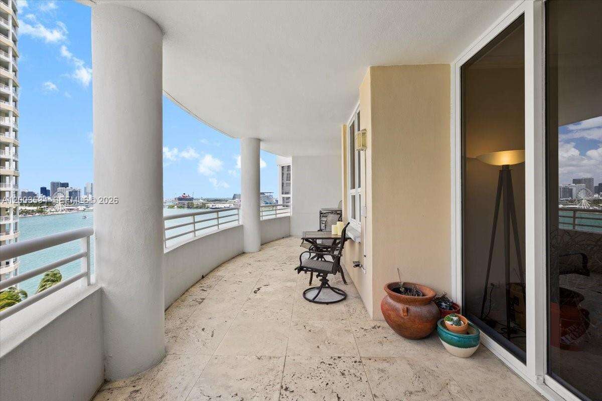 Two Tequesta Point at 808 Brickell Key Dr, Miami, FL 33131 - For Sale photo 27