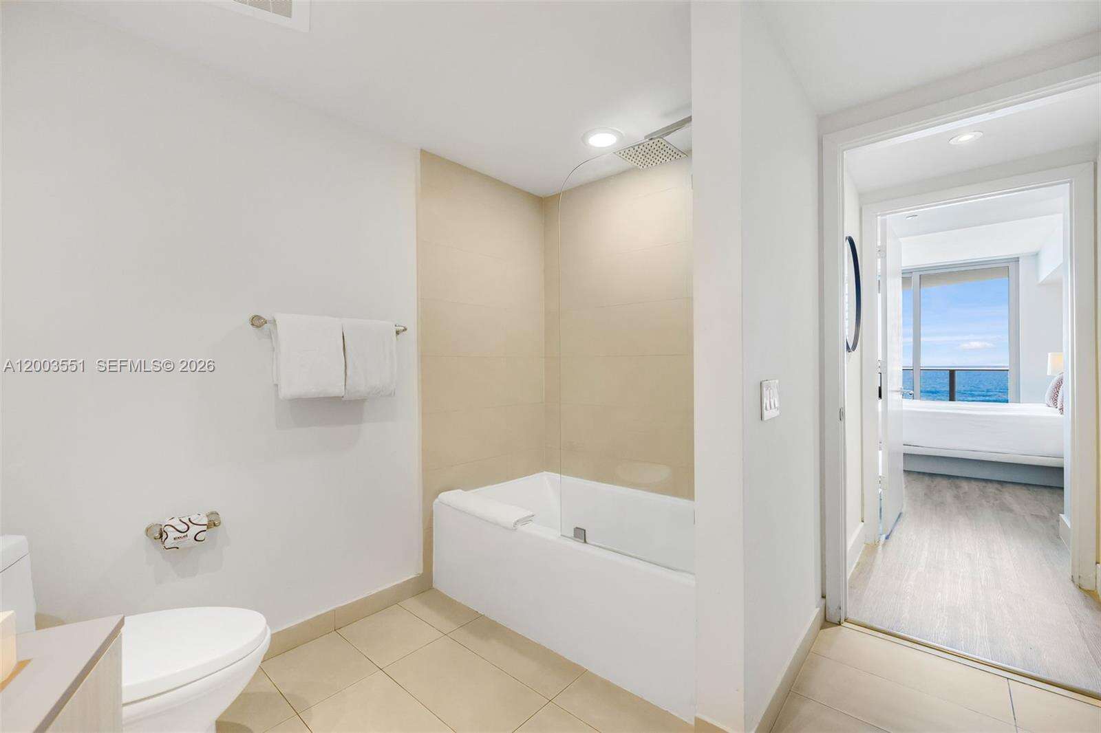 Hyde Resort at 4111 Ocean Dr, Hollywood, FL 33019 - For Sale photo 40