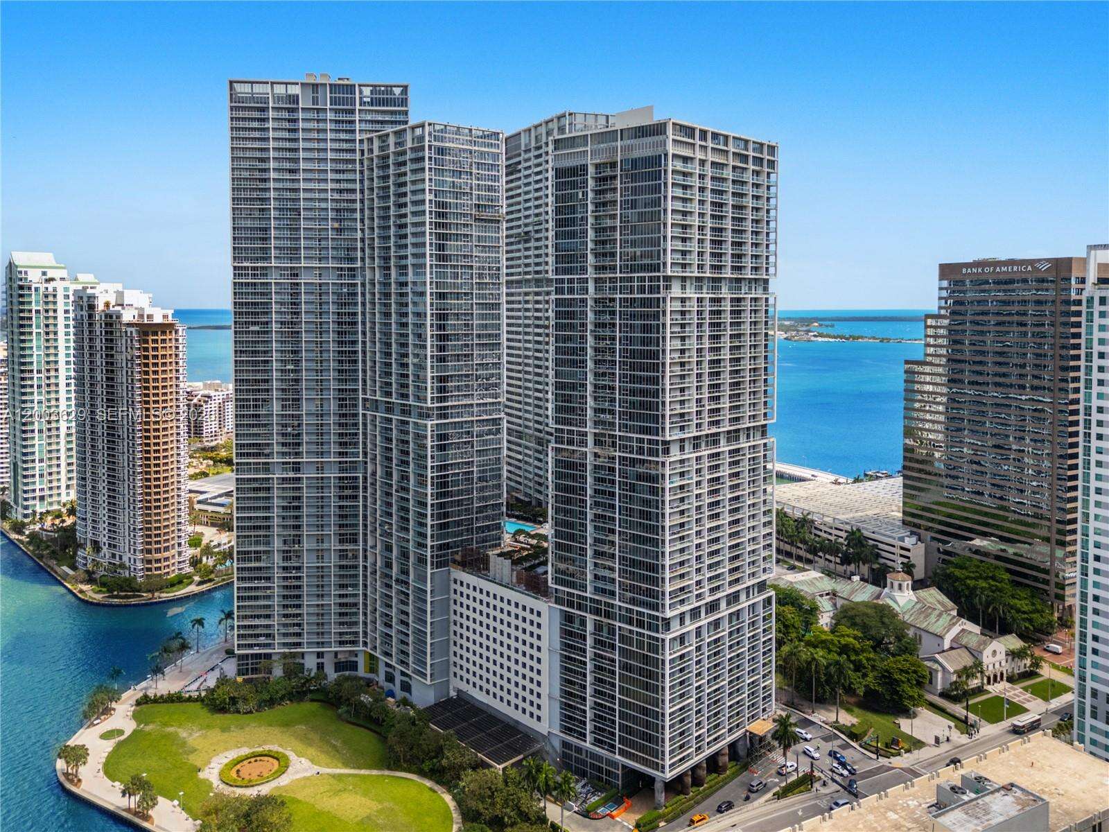 Icon Brickell 3 at 485 Brickell Ave, Miami, FL 33131 - For Sale photo 1
