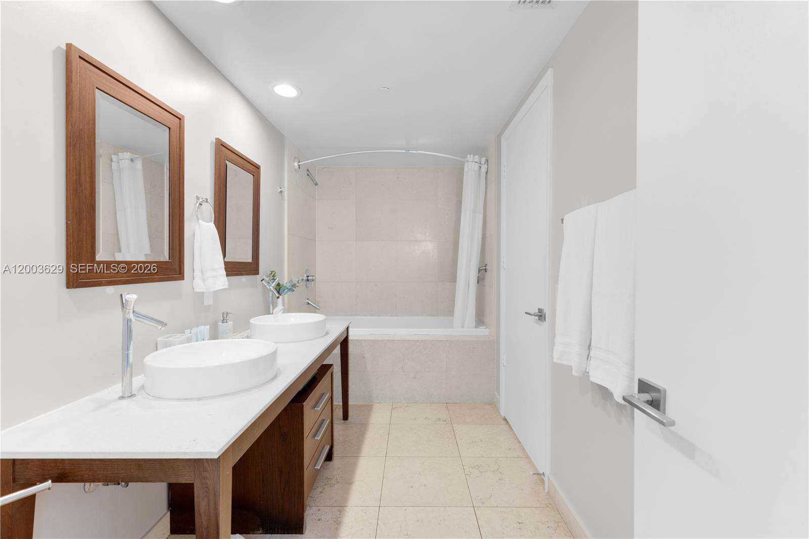 Icon Brickell 3 at 485 Brickell Ave, Miami, FL 33131 - For Sale photo 18