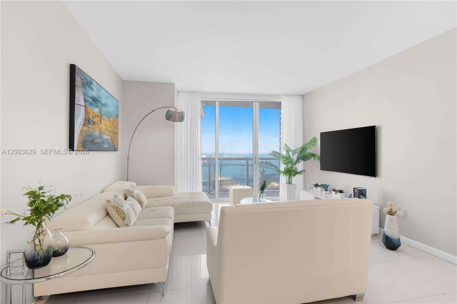 Icon Brickell 3 at 485 Brickell Ave, Miami, FL 33131 - For Sale photo 3