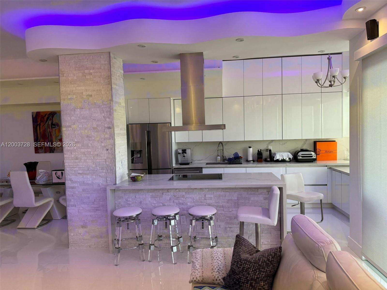 Del Prado at 18041 Biscayne Blvd, Aventura, FL 33160 - For Sale photo 2